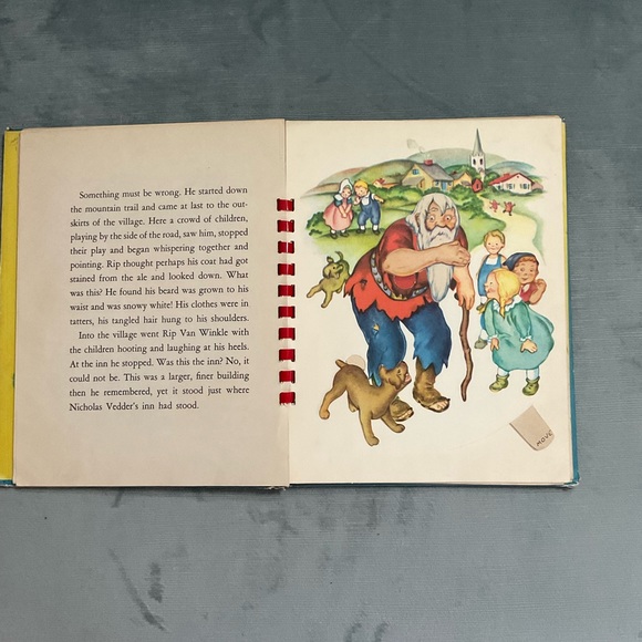 Vintage 1945 excellent condition Rip van Winkle movable images book complete - Picture 5 of 9